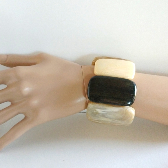 VINTAGE BLACK ONYX  HAND CARVED BOVINE BONE NECKLACE 34" LONG MATCHING BRACELET - Picture 6 of 10